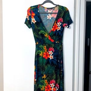 Popular Basics Floral Maxi Dress